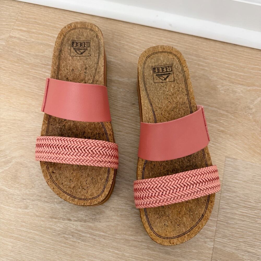 Reef Women's cushion vista hi slide sandals cleanline surf slides sandals size 8